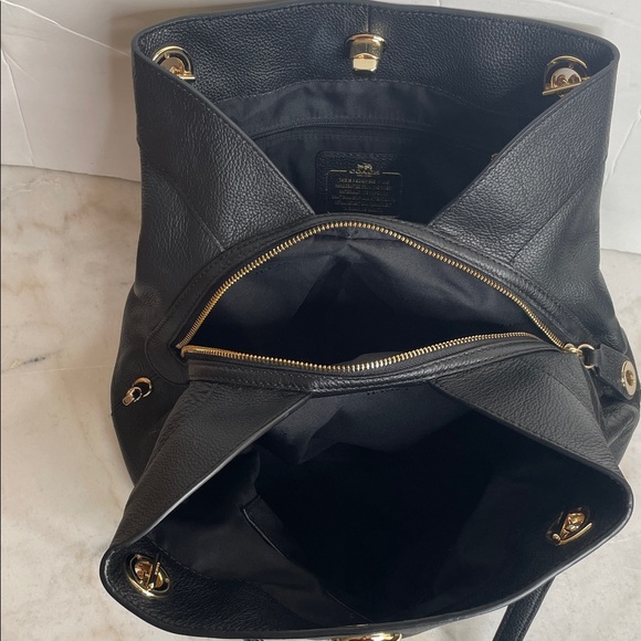 Coach Black Shoulder Bag with Gold Chain - Picture 14 of 16